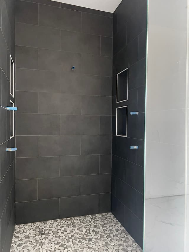 Modern tiled shower